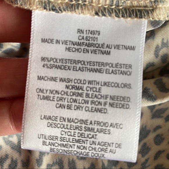 BCBGMAXAZRIA CHEETAH PRINT WRAP DRESS SIZE S - Picture 7 of 8